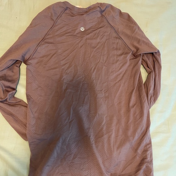 LULULEMON LONG SLEEVE SWIFTLY TECH - Picture 3 of 3